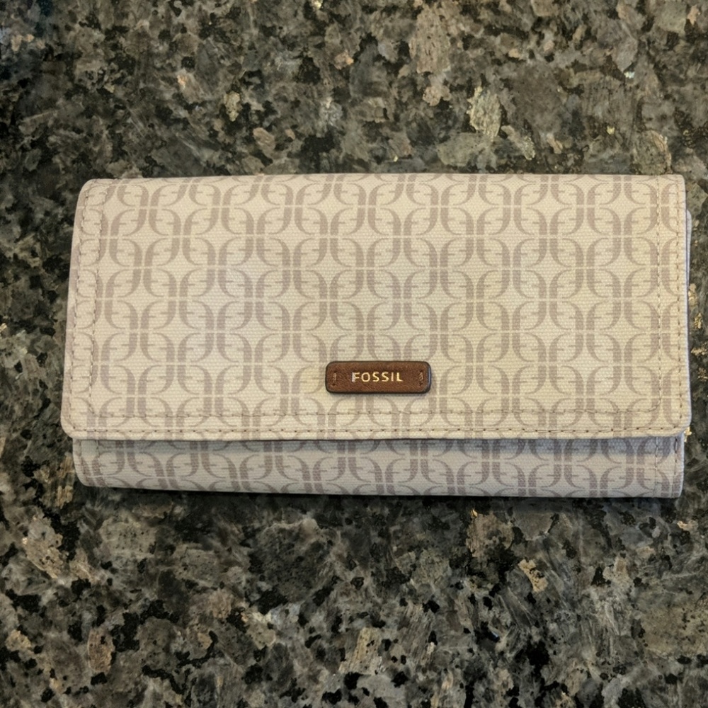 Fossil Logan RFID Wallet